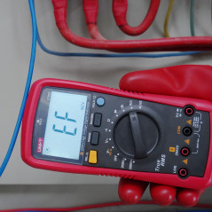 UNI-T UT892 Digitale multimeter | Soldeerbout-shop.nl